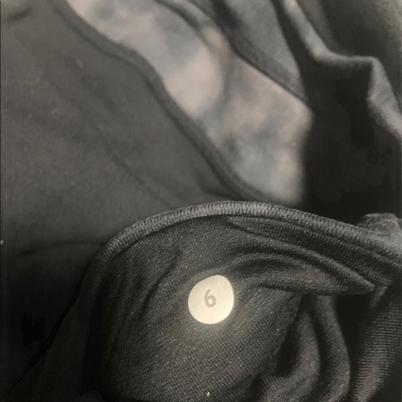 Lulu lemon groove pants - Picture 2 of 2